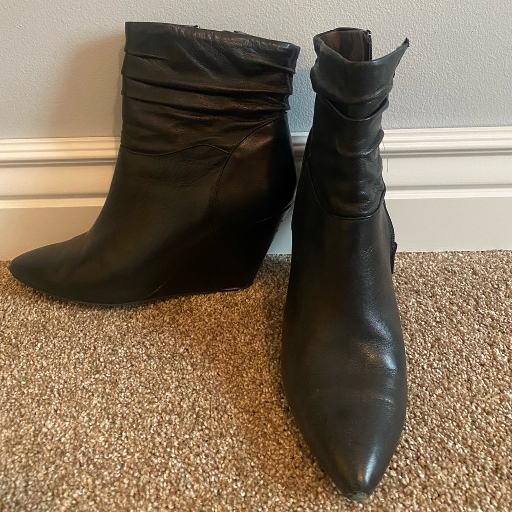 Seychelles black wedge heeled ankle boots